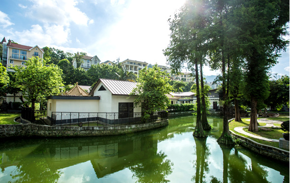 銀湖別墅院